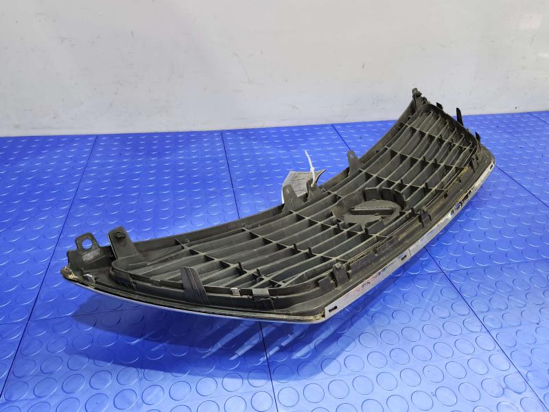 2008 Lexus LS 460 Grille