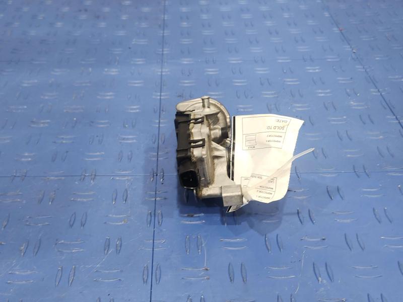 2013 Toyota Yaris Wiper Motor Front
