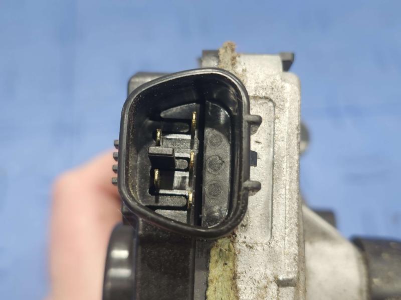2013 Toyota Yaris Wiper Motor Front