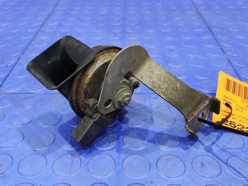 2018 Volkswagen Passat Horn