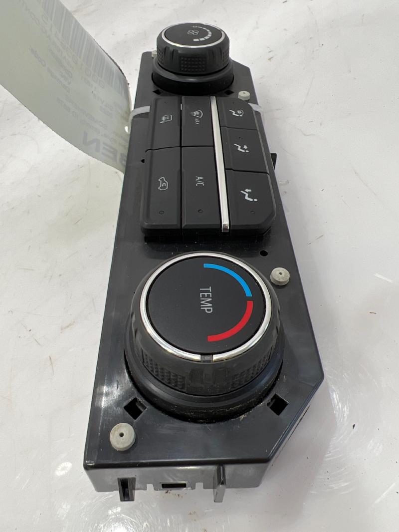 2022 Chevrolet Silverado 1500 Heater A/C Control