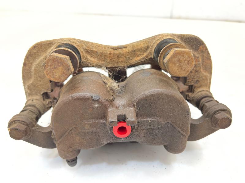 2001 Nissan Xterra Caliper