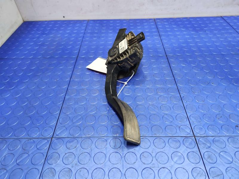 2012 Ford F-250 Super Duty Pedal Assembly