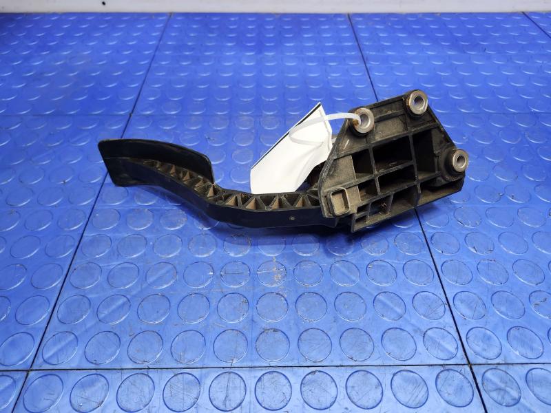 2012 Ford F-250 Super Duty Pedal Assembly