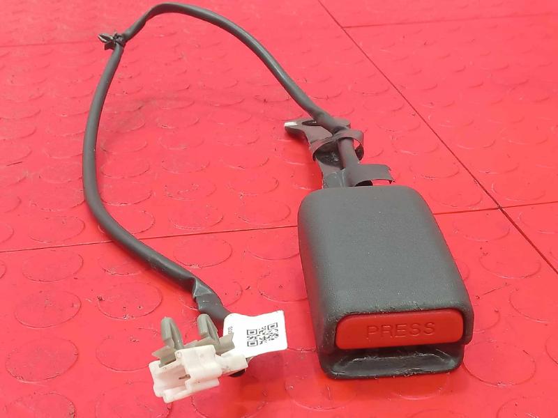 2020 Nissan Sentra Front Seat Belt