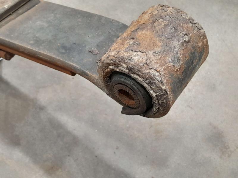 2007 GMC Savana 2500 Leaf Spring Rear