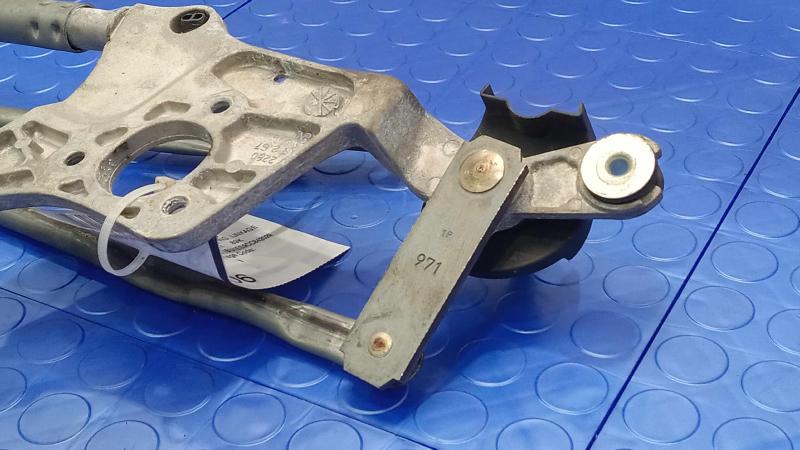 2009-2013 Toyota Corolla Windshield Wiper Linkage Transmission OEM 8515002240