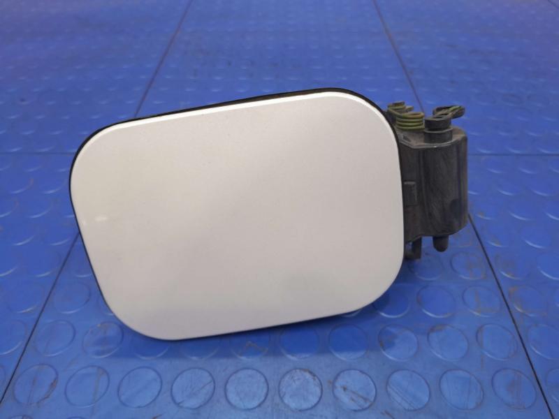 2017-2023 GMC Acadia Fuel Fill Door Gas Flap White G1W Genuine OEM 23172646