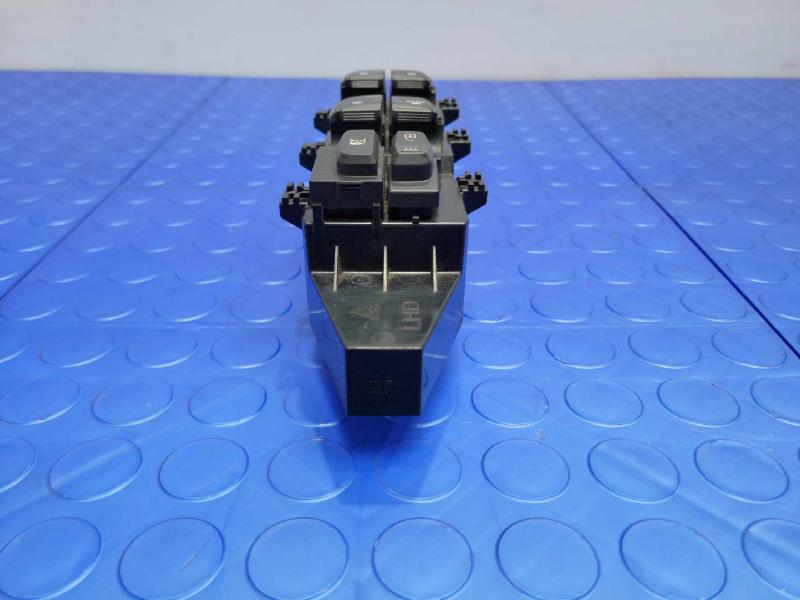 2013 Hyundai Santa Fe Door Switch Front