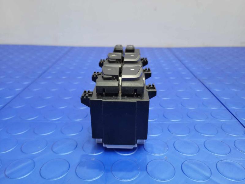 2013 Hyundai Santa Fe Door Switch Front