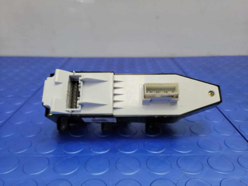 2013 Hyundai Santa Fe Door Switch Front