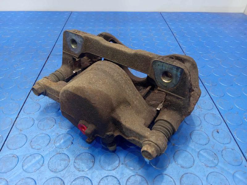 2001 Honda CR-V Caliper
