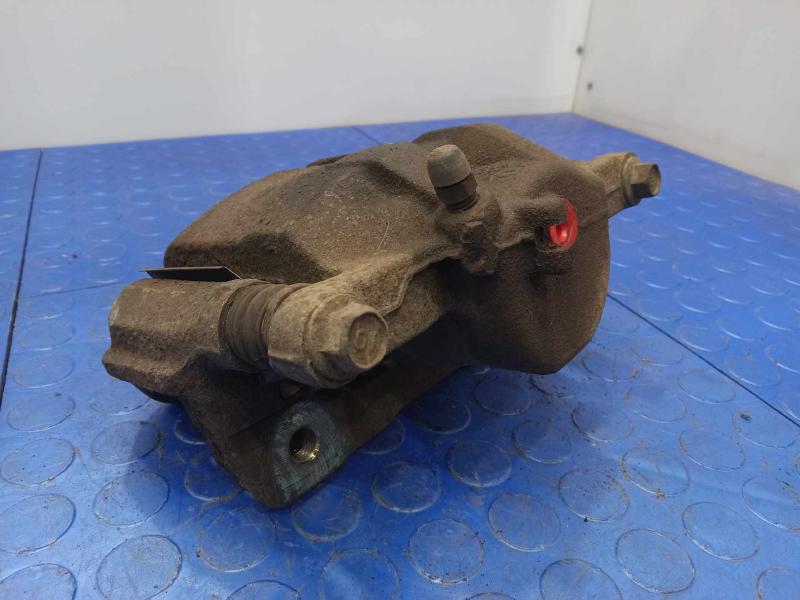 2001 Honda CR-V Caliper