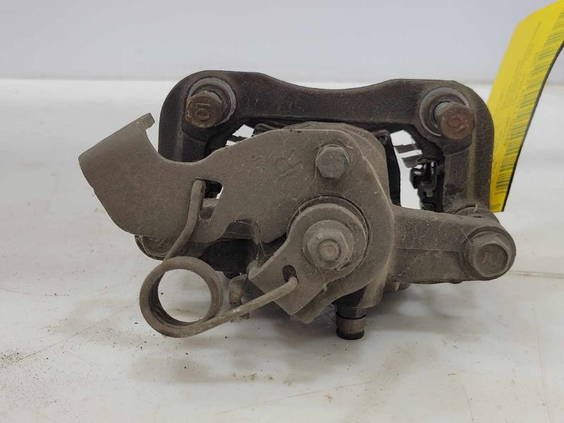 2011-2016 Hyundai Elantra Rear Caliper Right Passenger Side OEM 583113XA30,RH