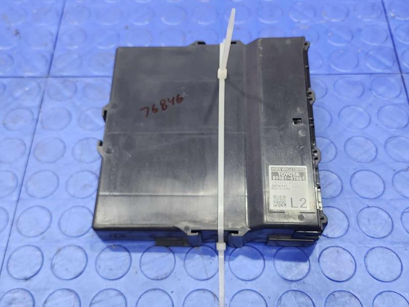2016 Toyota Prius Hybrid-Electric Control Module Genuine OEM Part 89981-47461