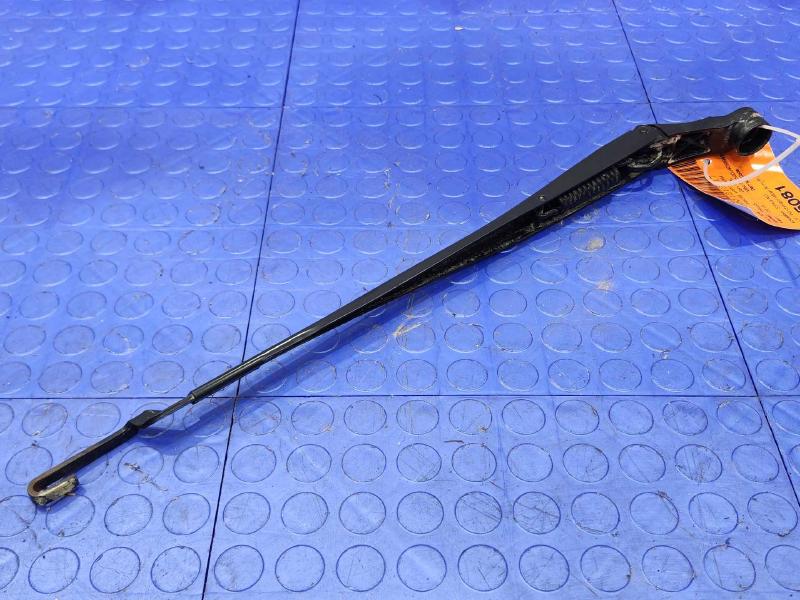 2013 Toyota Prius Wiper Arm