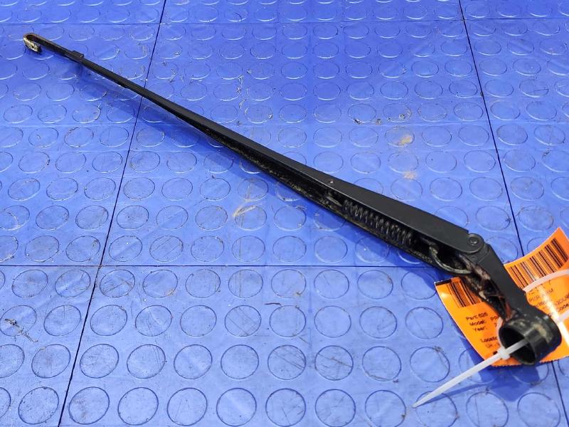 2013 Toyota Prius Wiper Arm