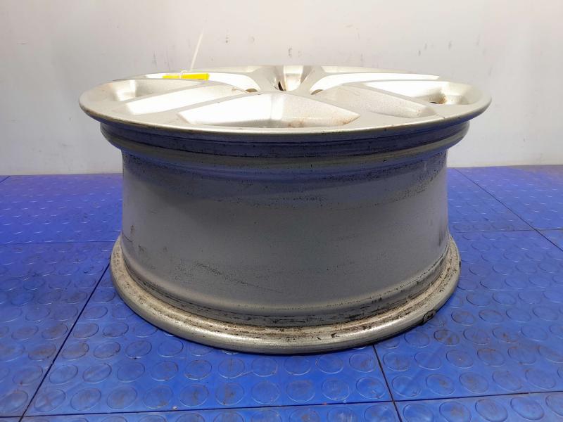 2014 Ford Fusion Wheel
