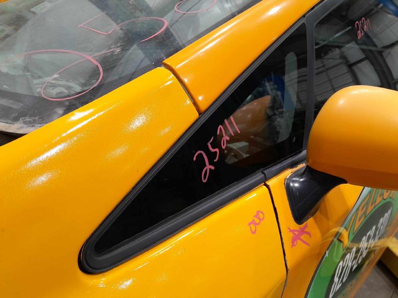 2011 Toyota Prius Windshield Glass