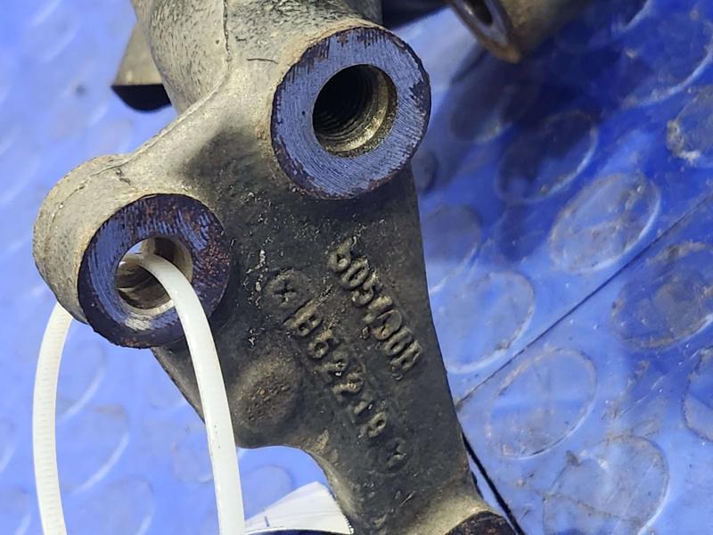 2020 Volkswagen Passat Rear Knuckle/Stub Axle