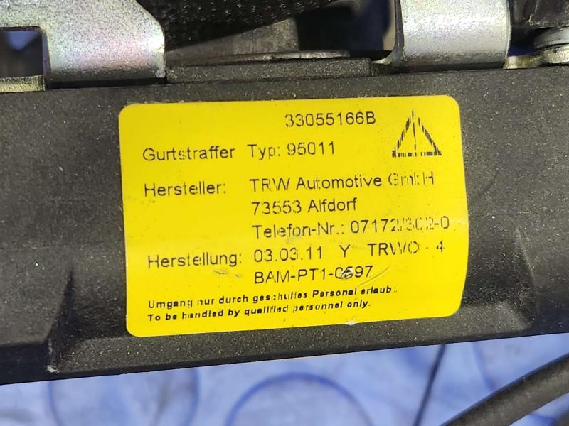 2011 Maserati Quattroporte Front Seat Belt