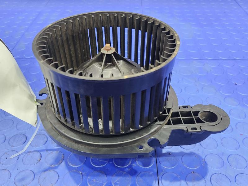 2000-2020 GMC Yukon XL Rear Heater AC Blower Motor Assembly OEM 25783777