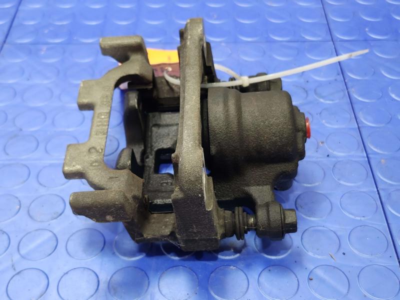 2013 Infiniti FX35 Caliper