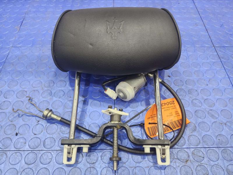 2011 Maserati Quattroporte Headrest