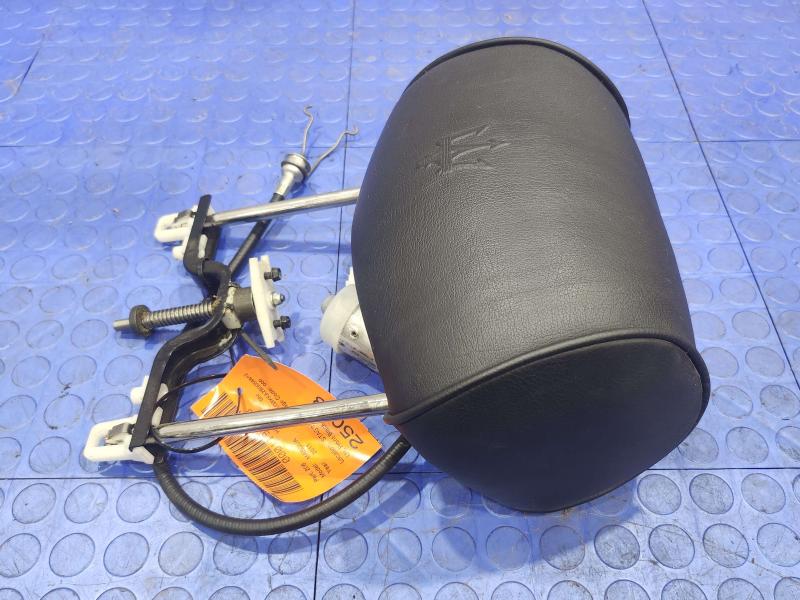 2011 Maserati Quattroporte Headrest