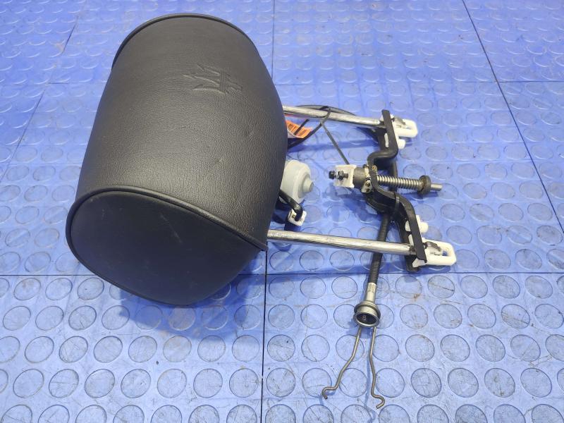 2011 Maserati Quattroporte Headrest