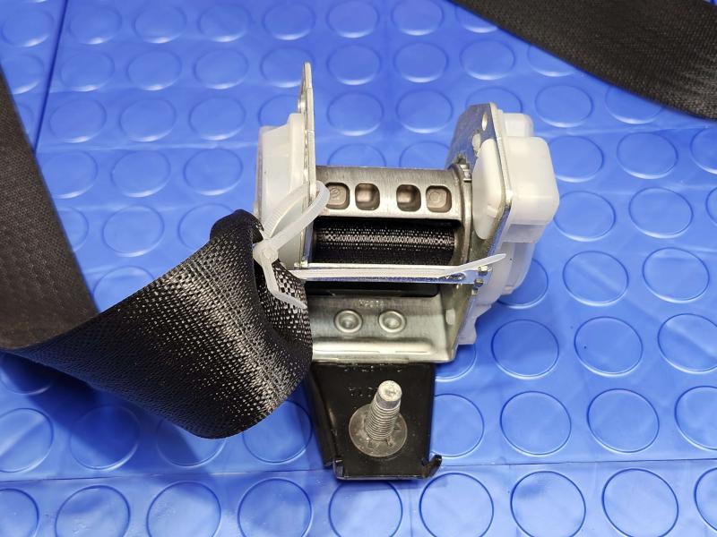 2014 Ford Mustang Rear Seat Belt