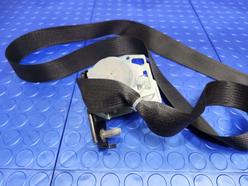 2014 Ford Mustang Rear Seat Belt