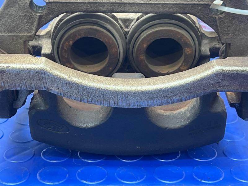 2005 - 2012 Ford F350 Rear Brake Caliper LH Driver Side Dually ONLY OEM BC3Z2553A