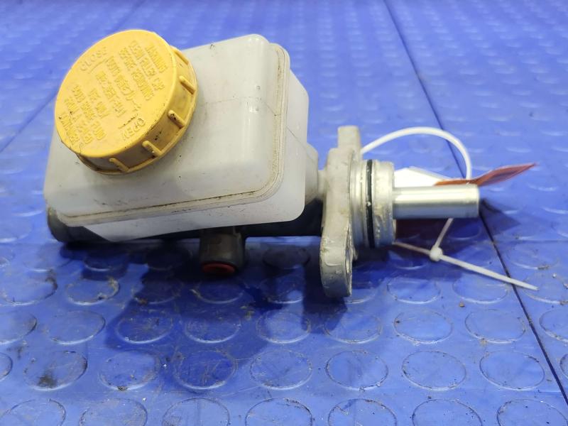 2008 Subaru Legacy Master Cylinder