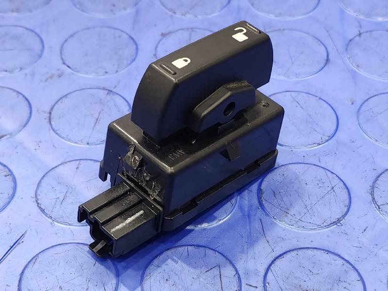 2014 Ford Mustang Door Switch Front