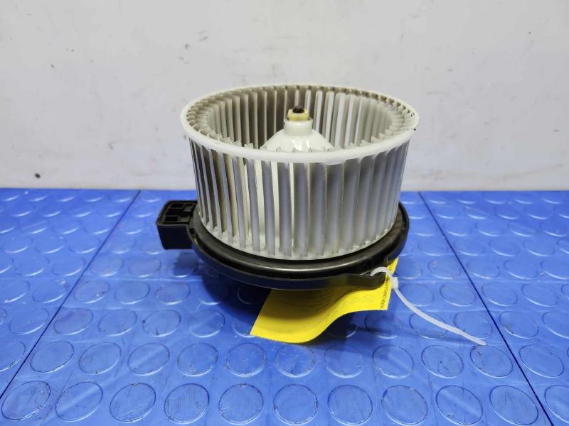 2014-2018 Mazda 3 Heater AC Blower Motor Assembly Genuine OEM KD4561B10