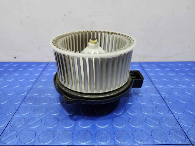 2014-2018 Mazda 3 Heater AC Blower Motor Assembly Genuine OEM KD4561B10