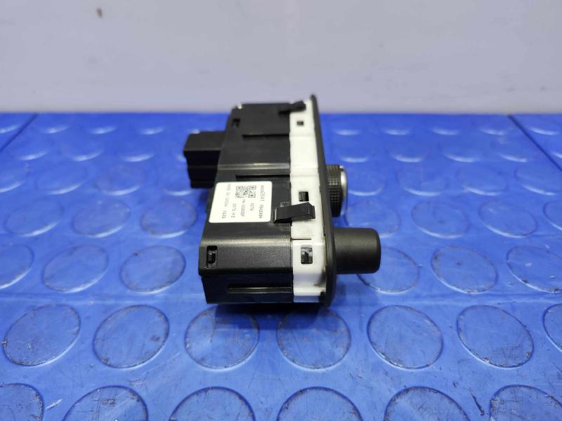 2023 Chevrolet Bolt EUV Headlight Switch (Dash Mtd)