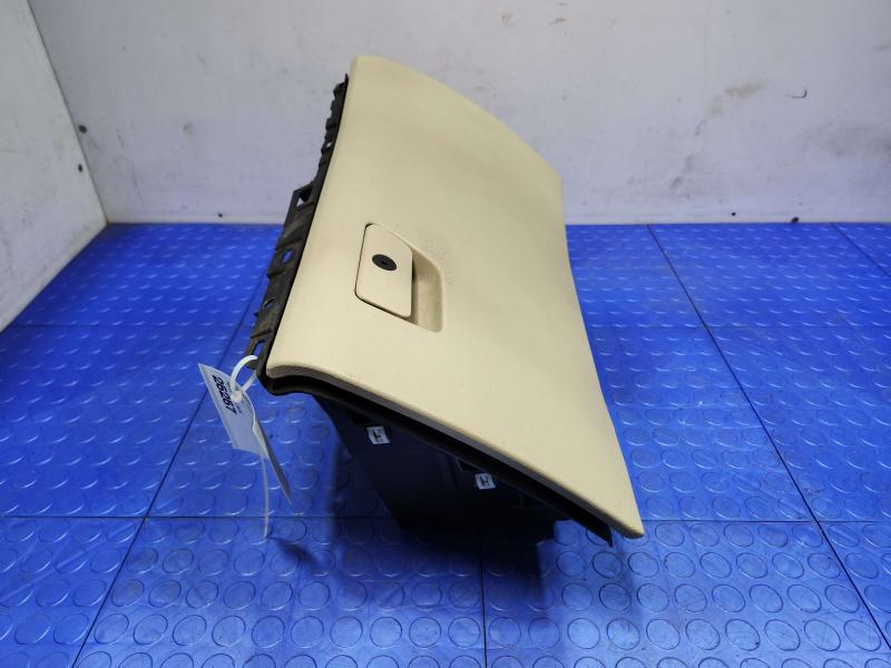 2015 Ford Fusion Glove Box
