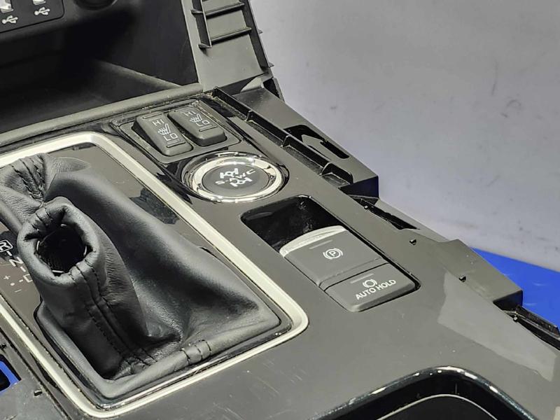 2022 Mitsubishi Eclipse Cross Front Console