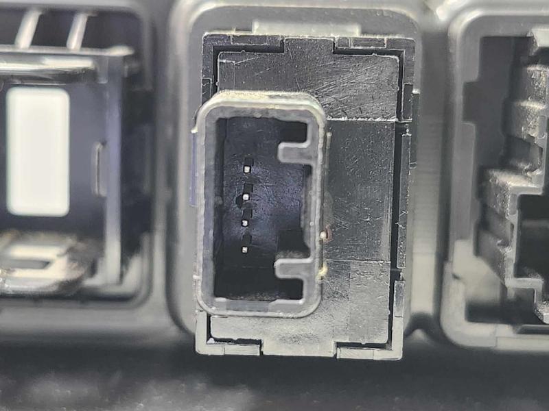 2022 Mitsubishi Eclipse Cross Front Console