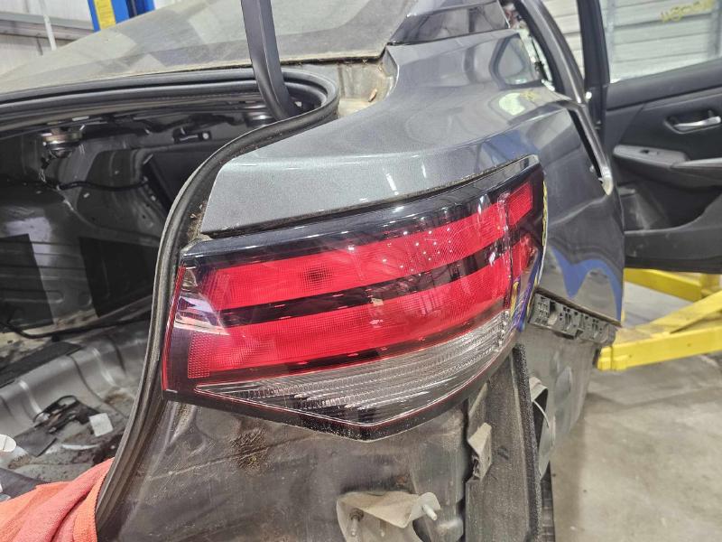 2020-2024 Nissan Sentra Tail Light Assembly Right Passenger Side OEM 265506LB0A,RH