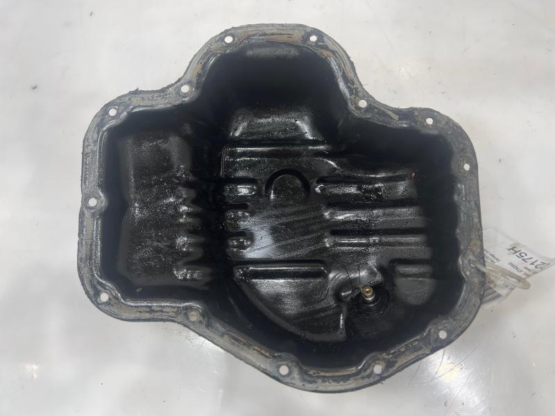 2005 Toyota RAV4 Oil Pan