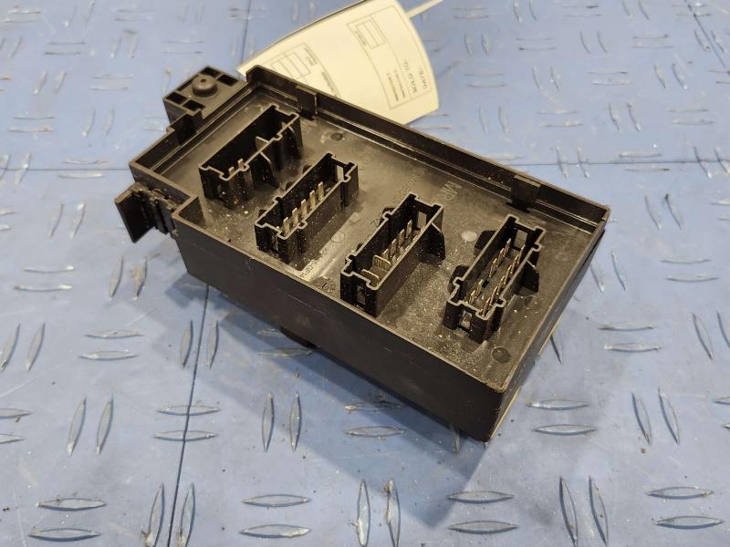 2010 Mercedes ML-Class Engine Fuse Box