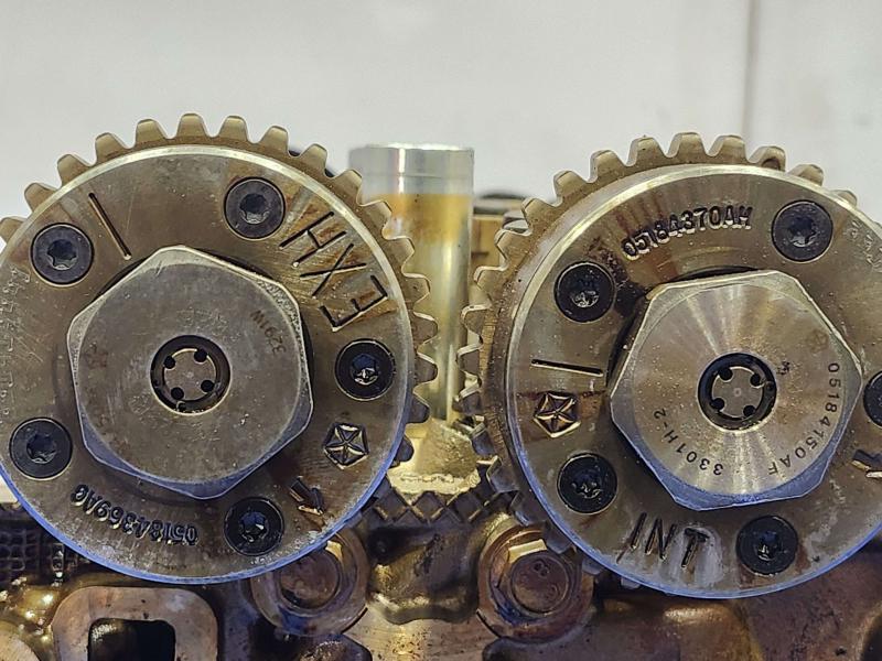 2014 Jeep Grand Cherokee Cylinder Head