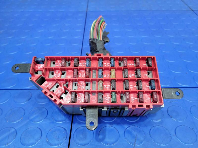 1996 Mazda B2300 Cabin Fuse Box