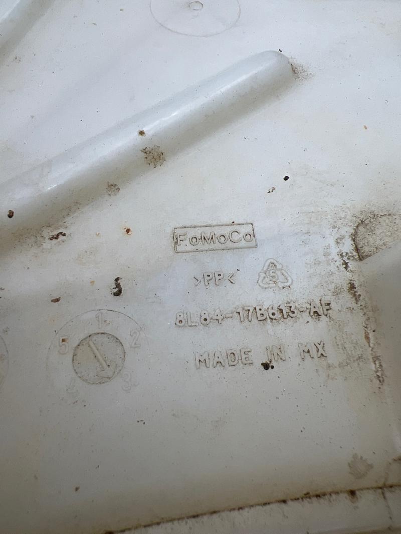 2008 - 2012 Ford Escape Windshield Washer Fluid Reservoir OEM 8L8Z17618A
