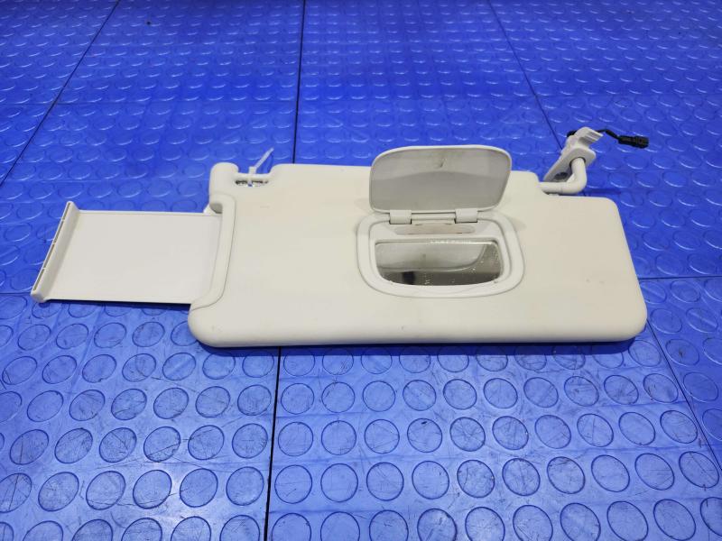 2020 Jeep Renegade Sun Visor