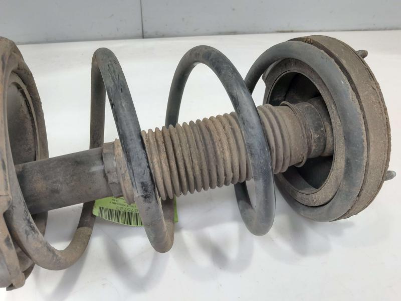 2014 Kia Sedona Strut Assembly