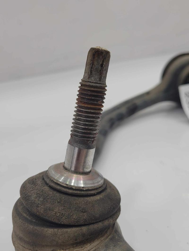2004 Lincoln Navigator Upper Control Arm Front